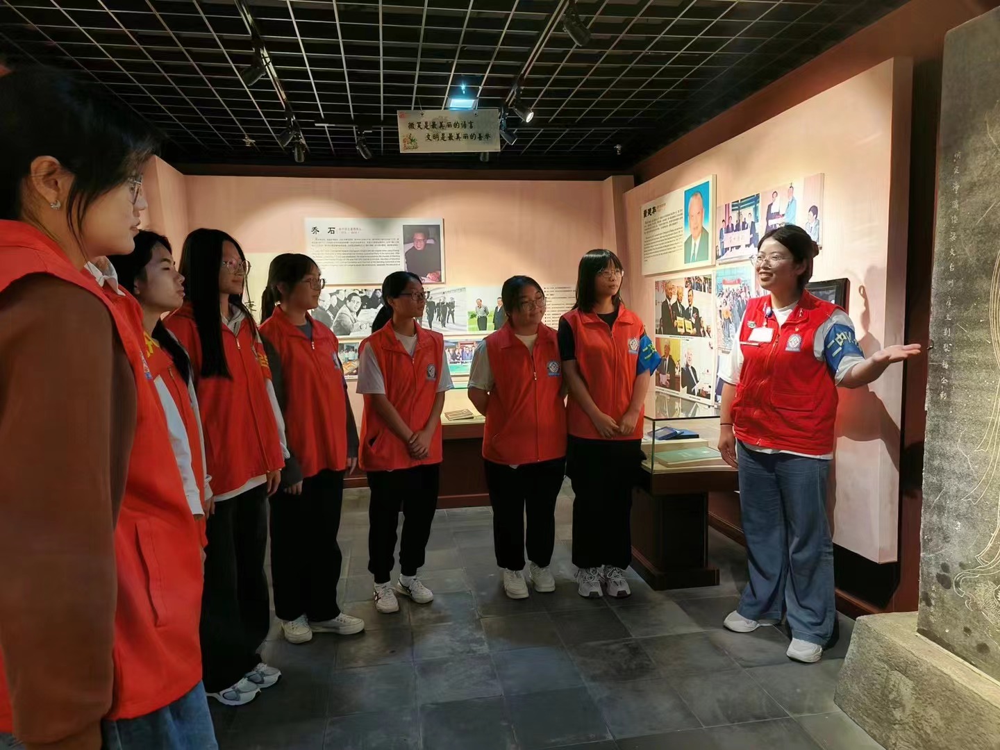 2023.10.22【慈善舟山 名人红风】（23N-2ND-9Z-4C）1.jpg