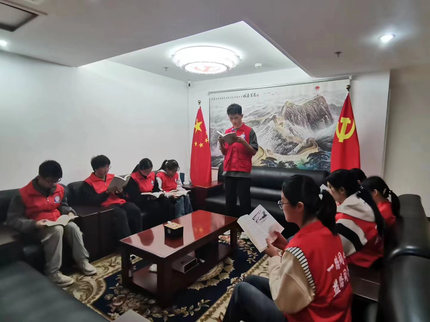 2024.4.13【学习百年党史 汲取奋进力量】（24N-4Nd-153Z-26C）（1）.jpg