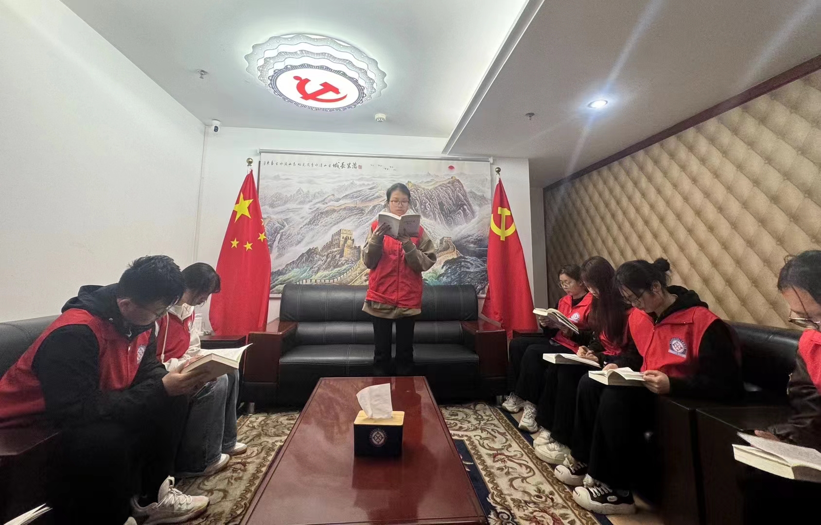 2024.4.13【学习百年党史 汲取奋进力量】（24N-4Nd-155Z-28C） (1).jpg
