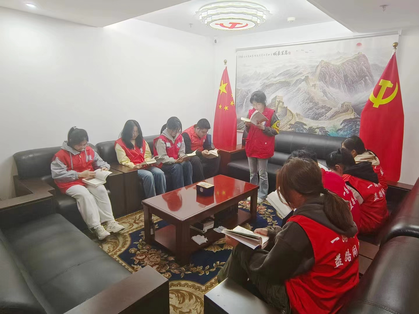 1722482272103678.jpg 【学习百年党史 汲取奋进力量】(24N-4Nd-162Z-35C) (1).jpg