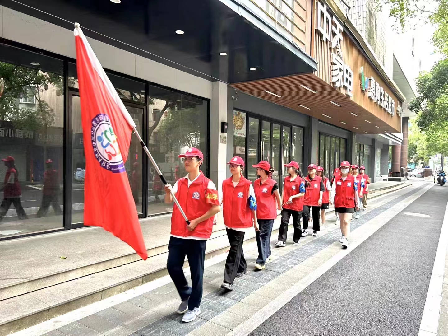 【大手拉小手 城市更美丽】（24N-4ND-319Z）    (3).jpg
